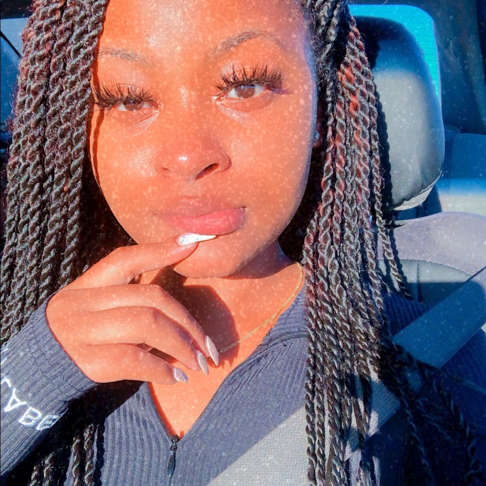 Meet your Posher, Ashanti